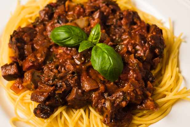 Chunky Portabella Spaghetti With Mushroom Tomato Sauce